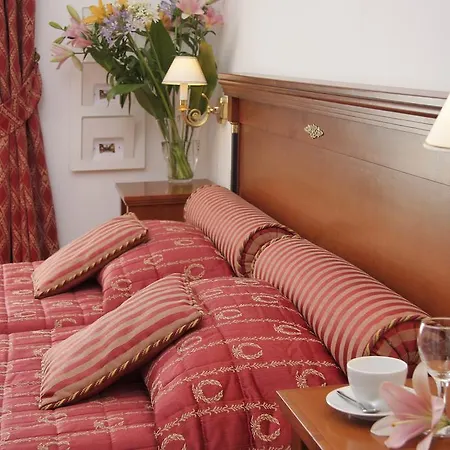 招待所 Relais Pierret